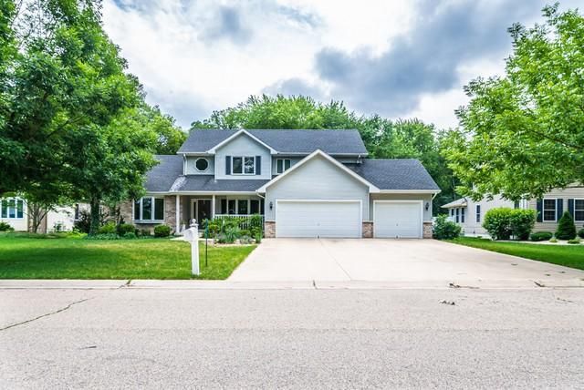 105 East Dells Rd, Silver Lake, WI 53170