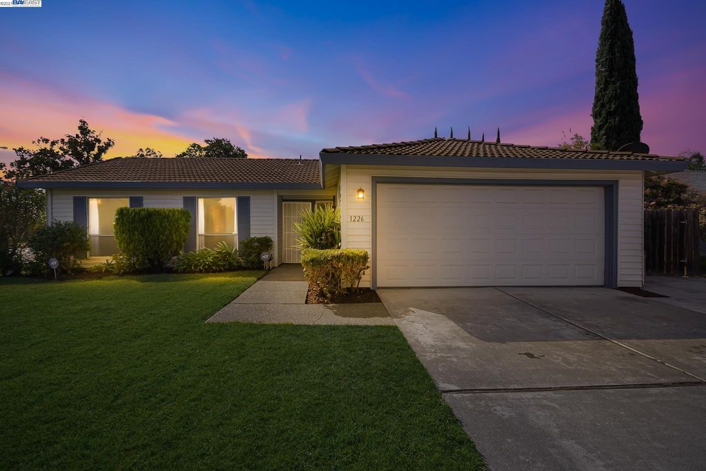 1226 Morning Dew Pl, Stockton, CA 95210