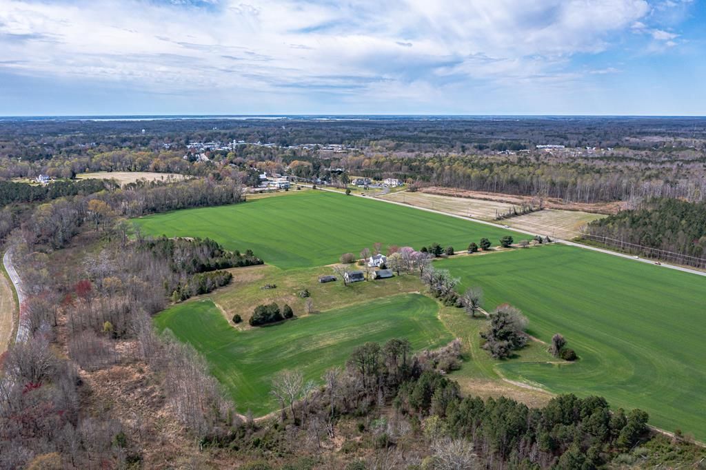 890 E Church St, Kilmarnock, VA 22482 Trulia