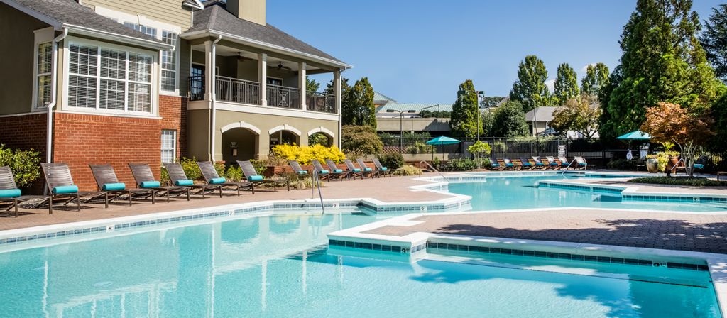 4835 Cameron Valley Pkwy, Charlotte, NC 28210
