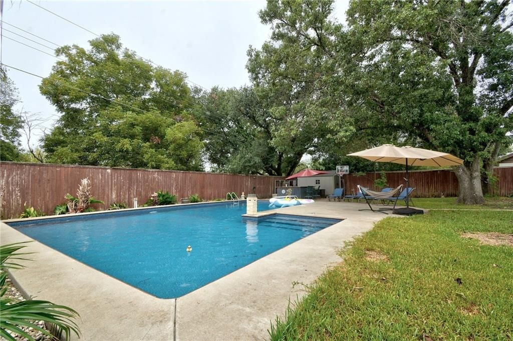 2405 N Shields Dr, Austin, TX 78727