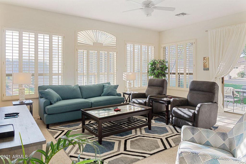 23833 S Pleasant Way, Sun Lakes, AZ 85248