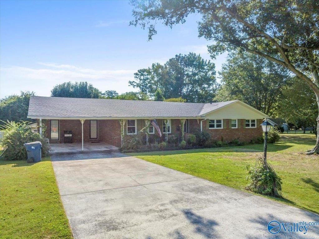 1014 9th St NW, Arab, AL 35016 MLS 21843336 Trulia