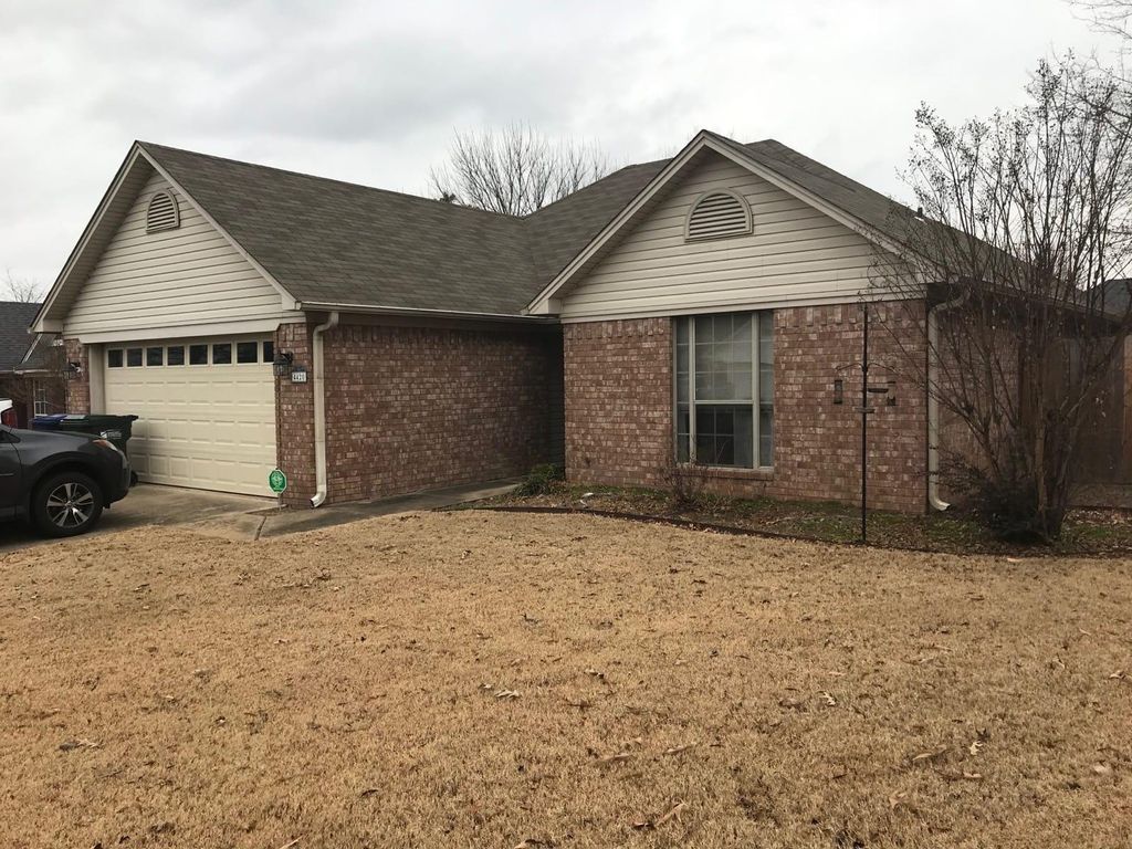 4420 Oregon Trl, Conway, AR 72034