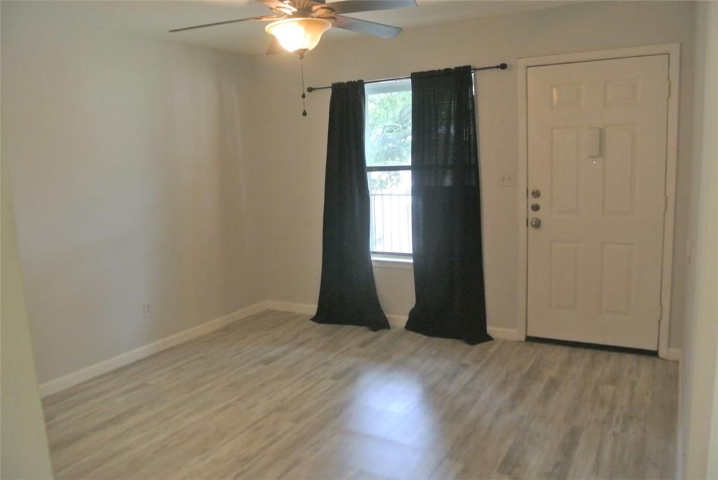 1624 Aquarena Springs Dr #122, San Marcos, TX 78666