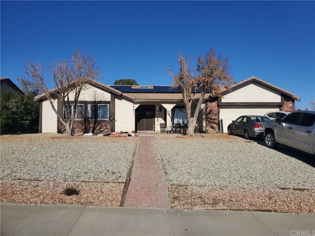 17144 Forest Hills Dr, Victorville, CA 92395