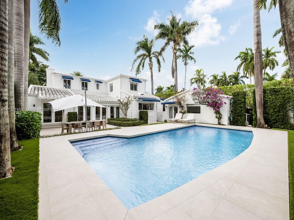 5835 N Bay Rd, Miami Beach, FL 33140