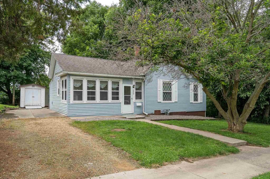 249 29th Ave N, Clinton, IA 52732 Trulia