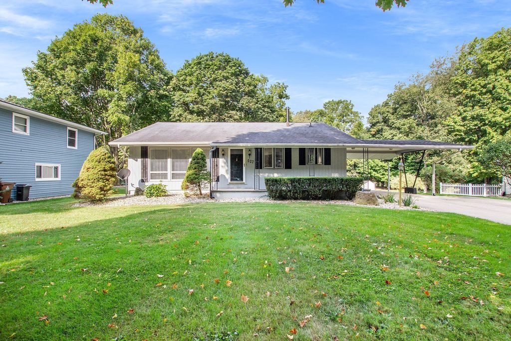 527 N Marshall Ave, Marshall, MI 49068