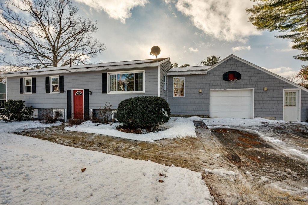 39 Salmon Falls Road, Rochester, NH 03868