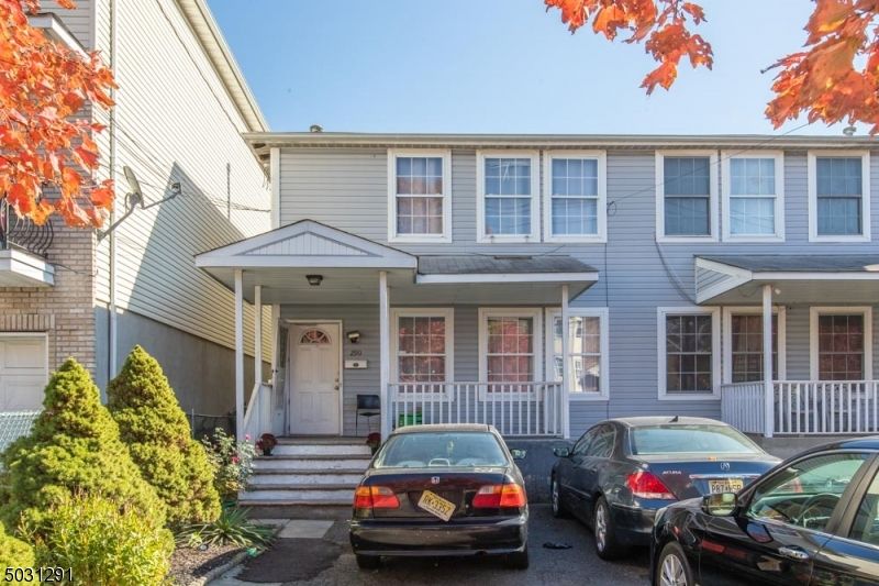 290 Littleton Ave, Newark, NJ 07103