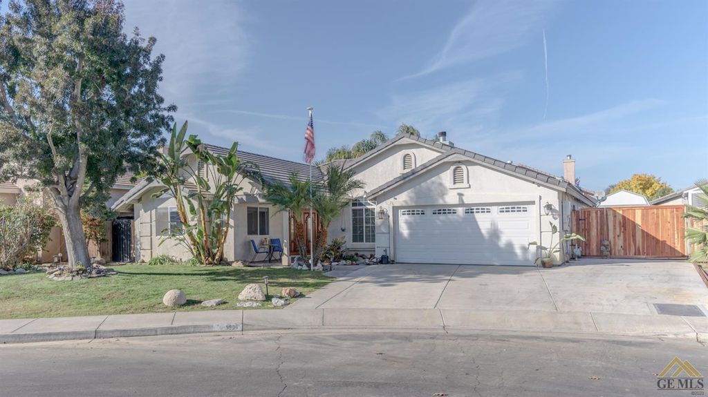 9508 Bard Ct, Bakersfield, CA 93311