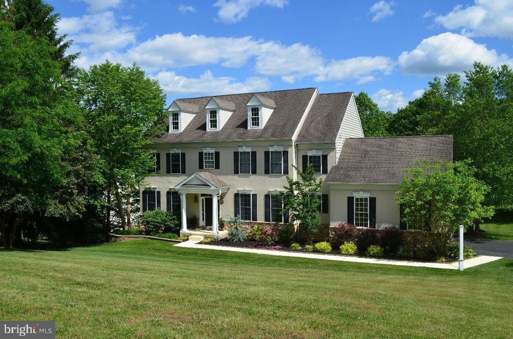 1134 Highgrove Dr, West Chester, PA 19380