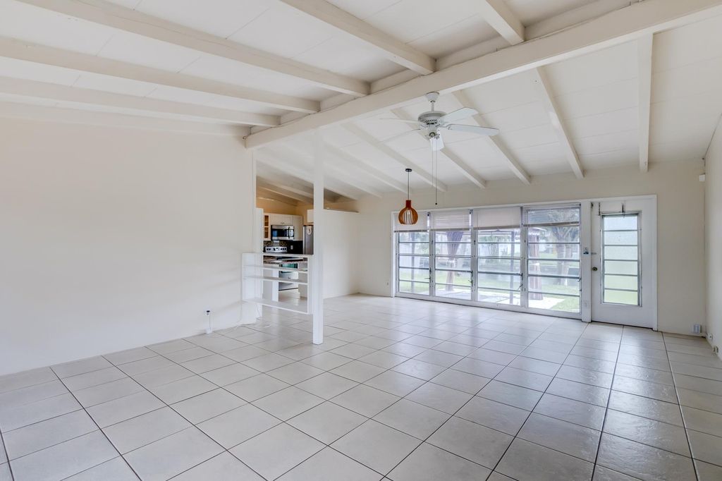 2548 Key Largo Ln, Fort Lauderdale, FL 33312