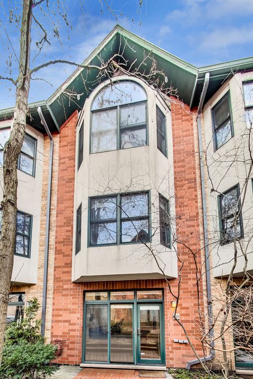 2743 N  Wolcott Ave #50, Chicago, IL 60614