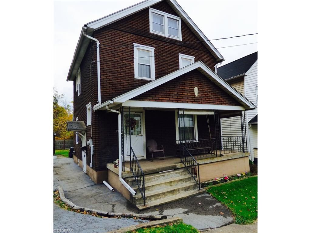 21 Amhurst Ave, Girard, OH 44420