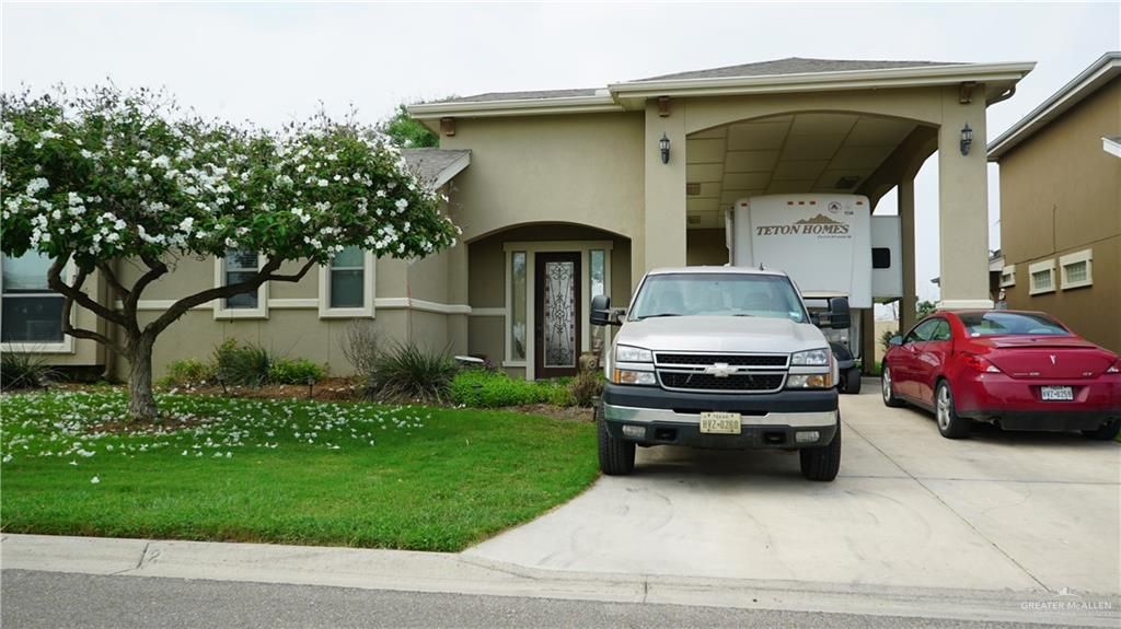 3804 Hummingbird Ln, Mission, TX 78572