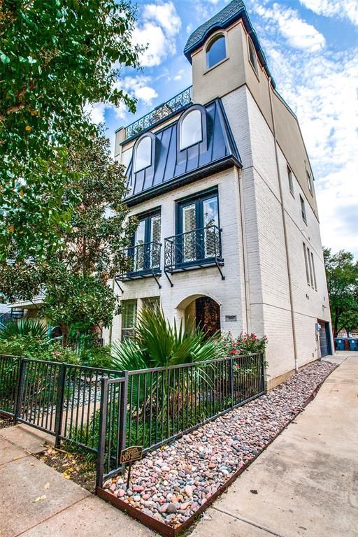 3605 Live Oak St, Dallas, TX 75204