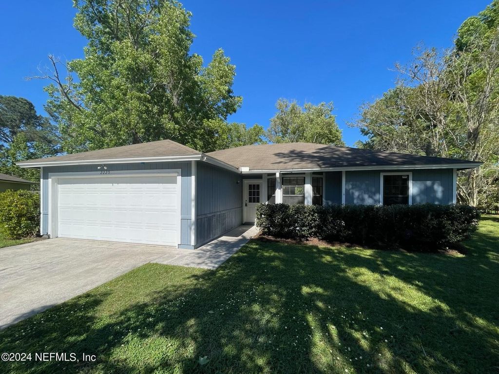 2225 ALDERNEY Court, Middleburg, FL 32068