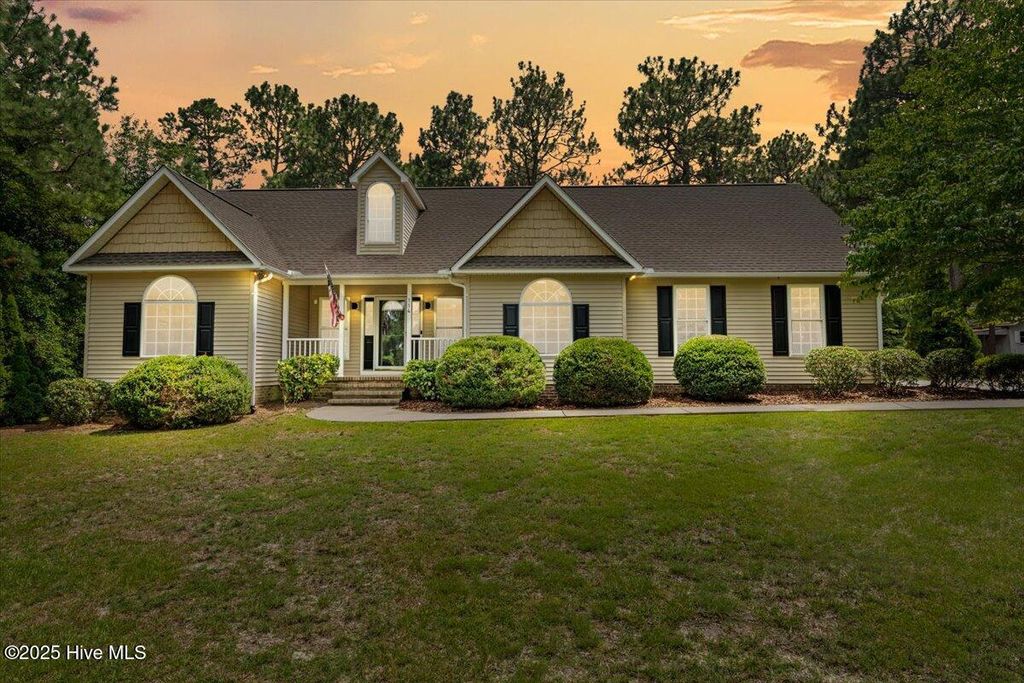 114 Rothbury Drive, Whispering Pines, NC 28327