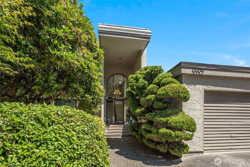 3650 26th Place W #202A, Seattle, WA 98199