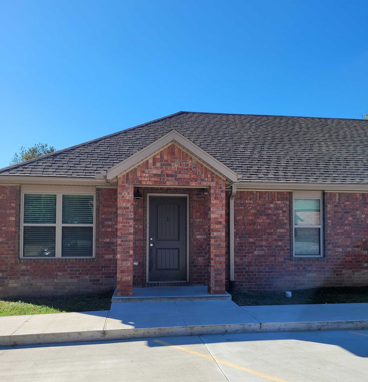 10940 Danny Bryan Rd H1, Prairie Grove, AR 72753 Townhouse for Sale