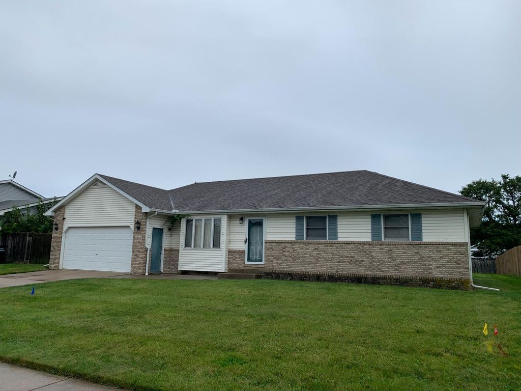 6150 Brie Ave, Portage, IN 46368