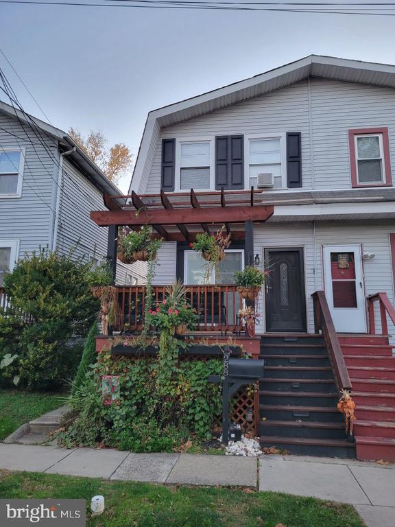 288 Linden Ave, Oaklyn, NJ 08107