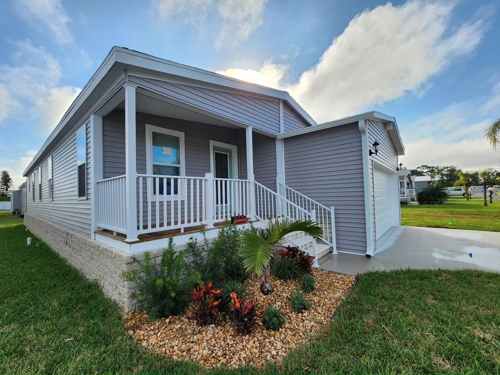 Tallahassee w/Den w/ Garage Crystal Lakes Fort Myers Fort Myers