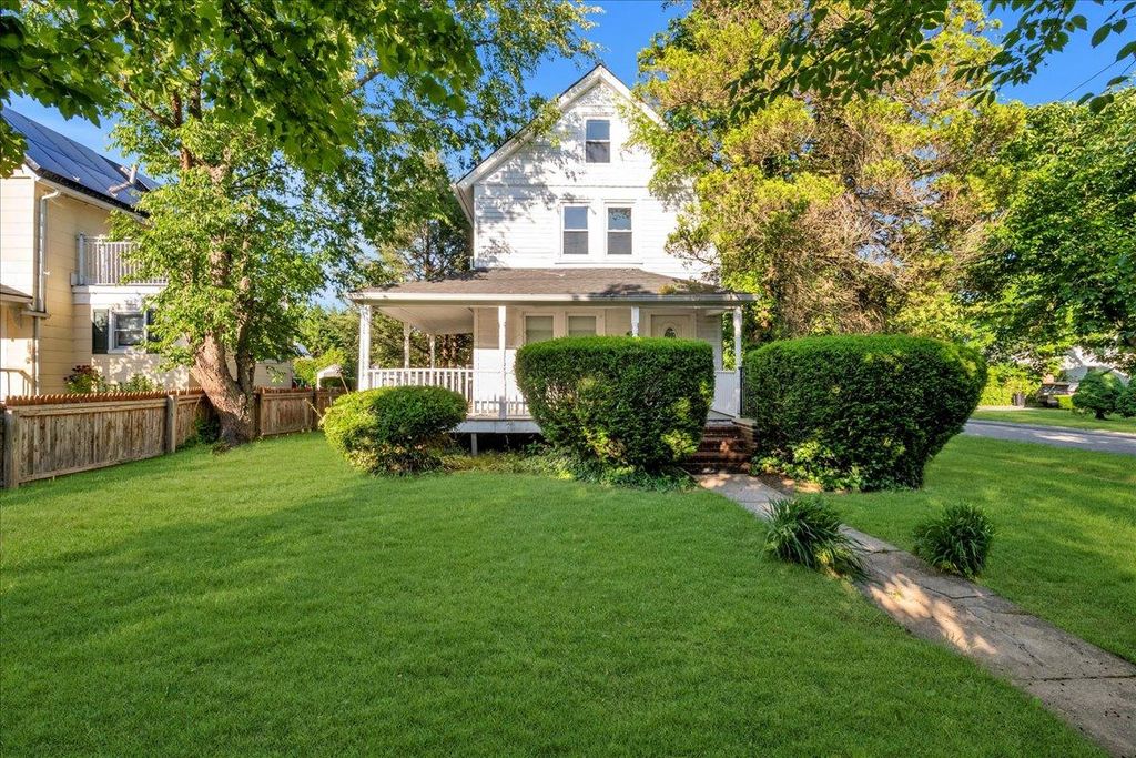 2500 Forest Row, Great Neck, NY 11023 Trulia