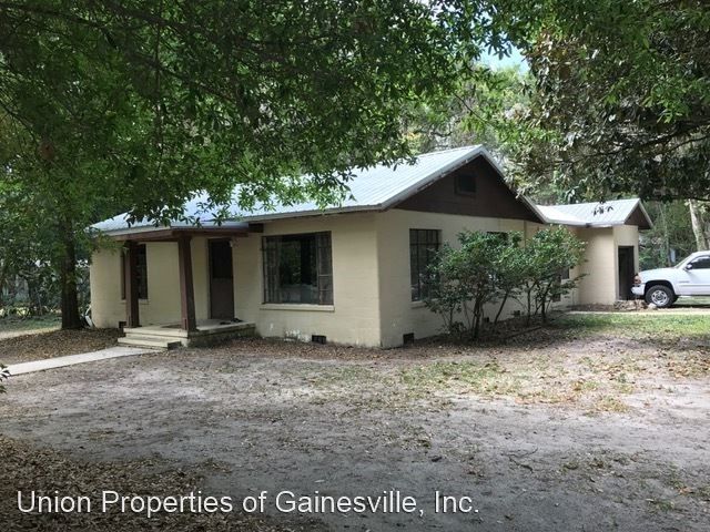 18 NW 27th St, Gainesville, FL 32607