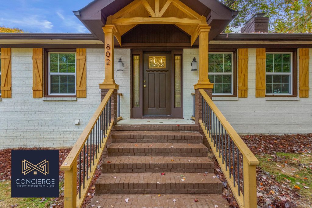 802 Montrose Dr, Greensboro, NC 27410