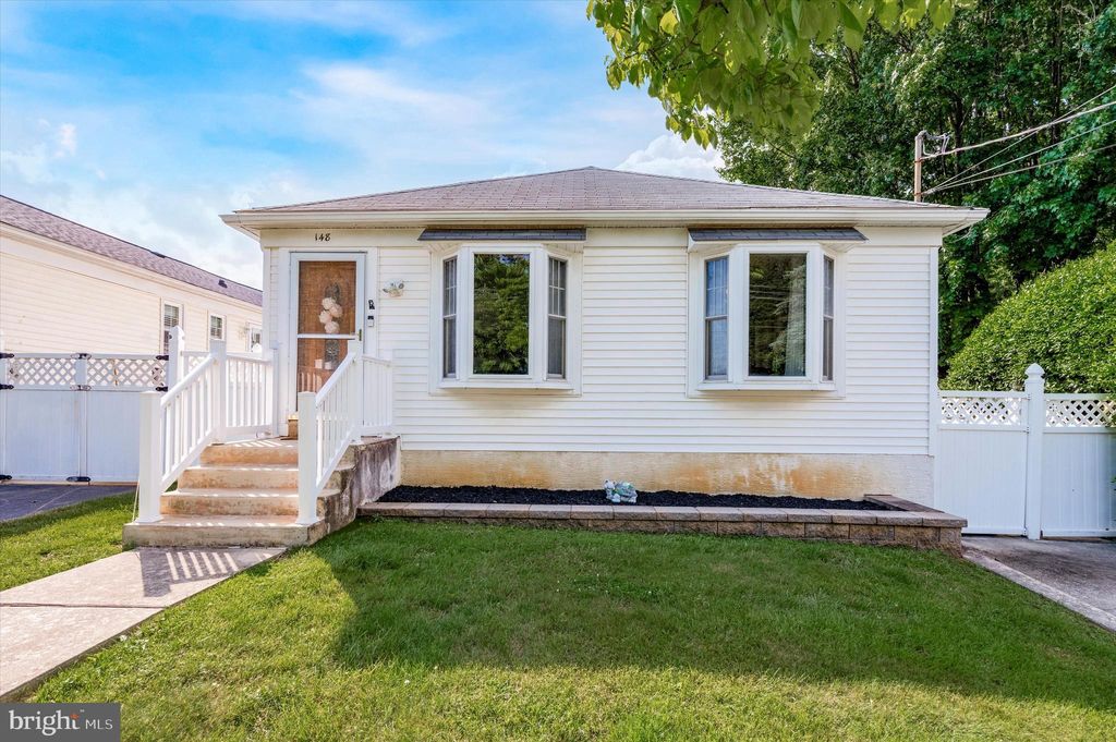 148 Virginia Ave, Brookhaven, PA 19015