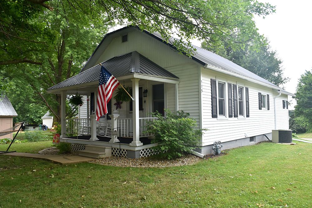 115 W Foster St, Blandinsville, IL 61420 Trulia