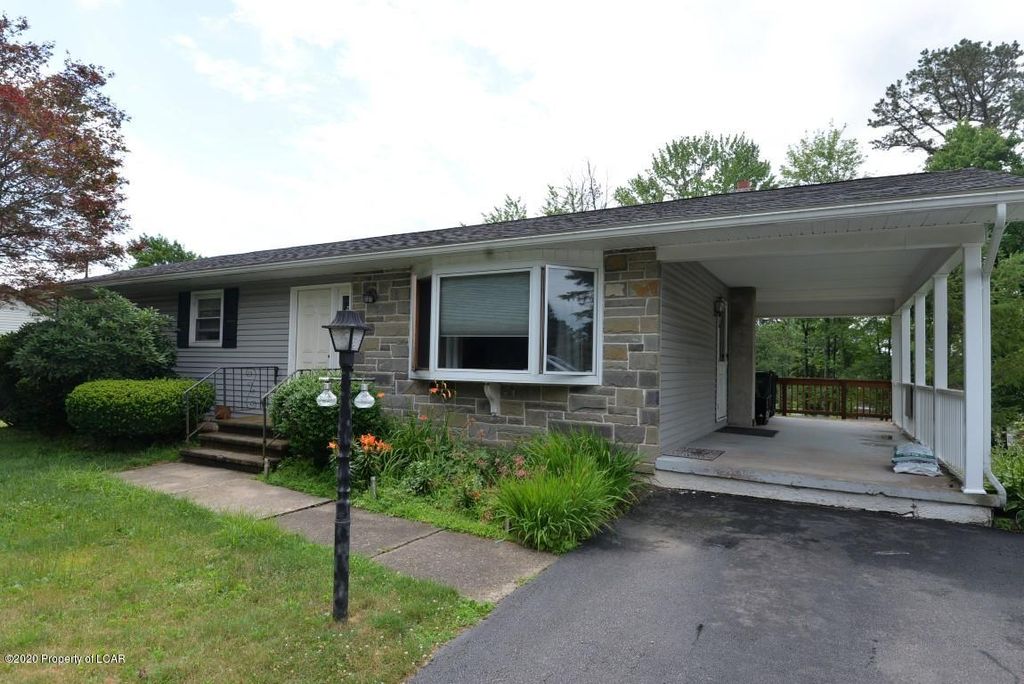 8 Oak Dr, Mountain Top, PA 18707 Trulia