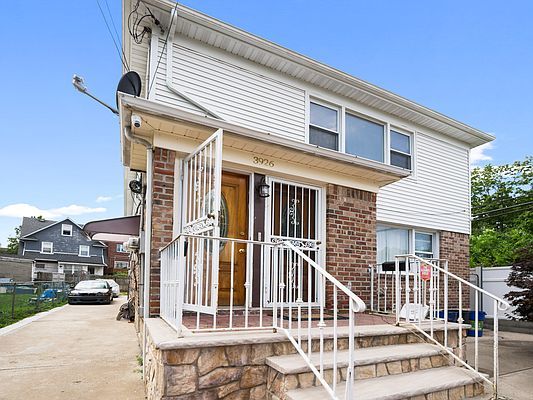 3926 Clearview Expy #2, Bayside, NY 11361