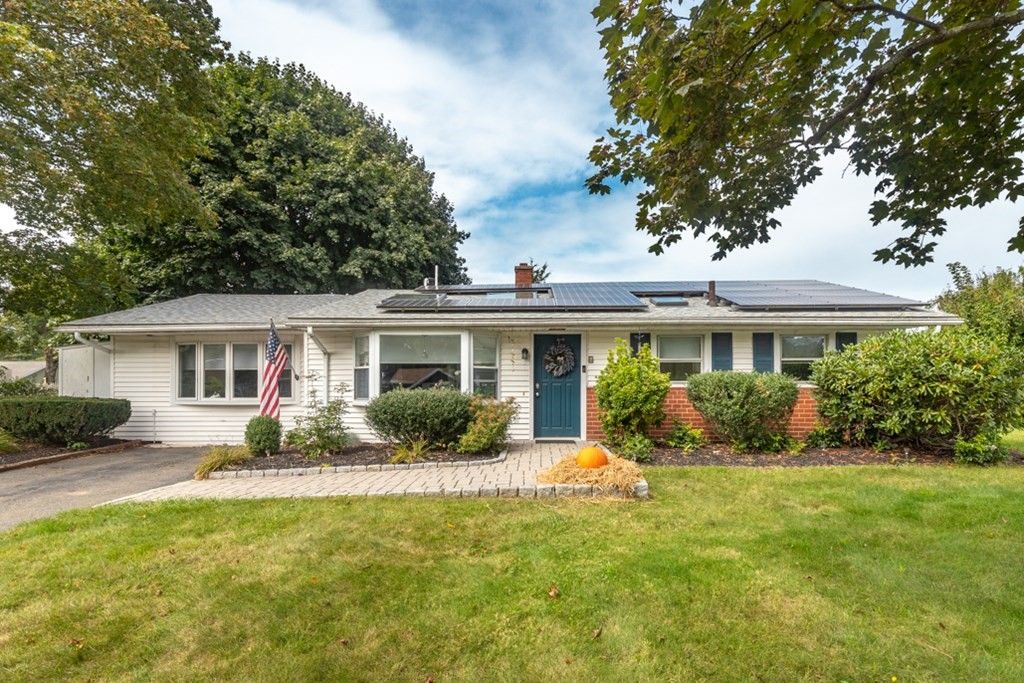 6 Dondi Rd, Beverly, MA 01915