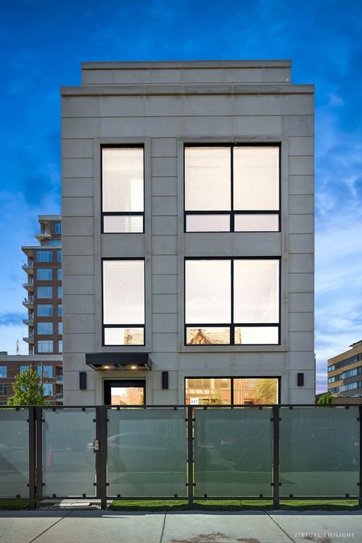 537 W  Grant Pl, Chicago, IL 60614