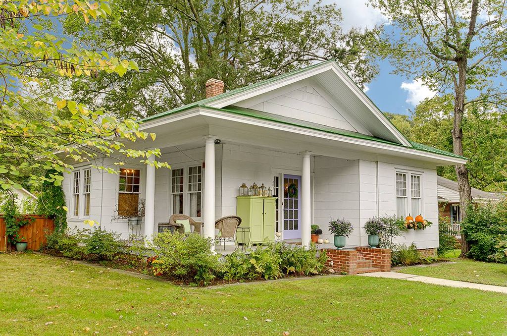 501 Henry Clay Rd, Ashland, VA 23005