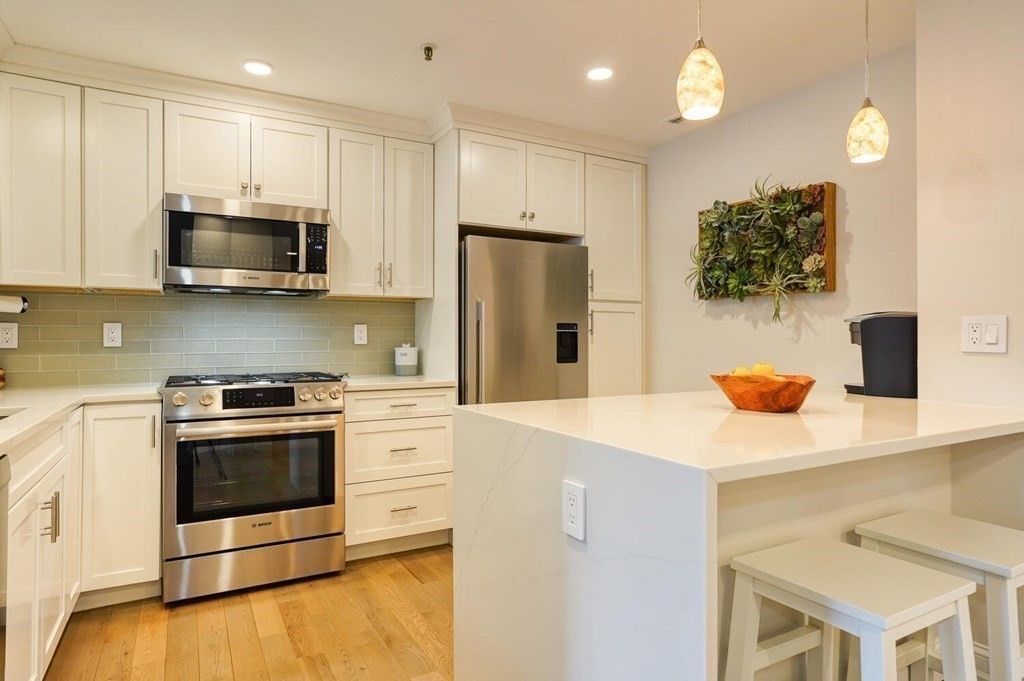4 Canal Park #207, Cambridge, MA 02141