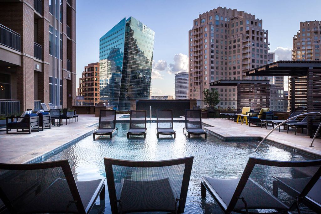 2355 Thomas St, Dallas, TX 75201
