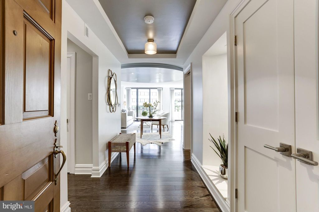 700 New Hampshire Ave NW #402, Washington, DC 20037