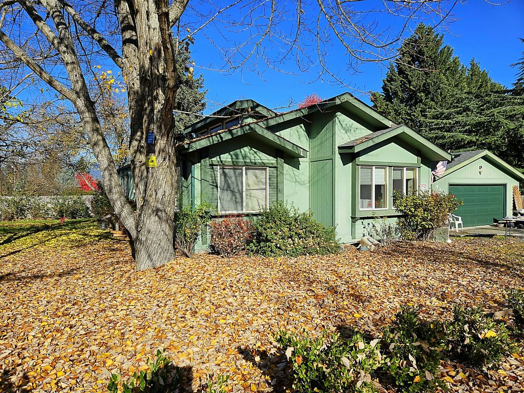 920 Idle Ct, Grants Pass, OR 97527 Trulia