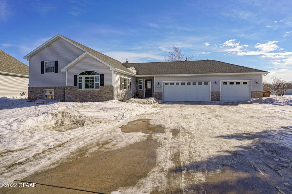 931 5th Ave SE, East Grand Forks, MN 56721 Trulia