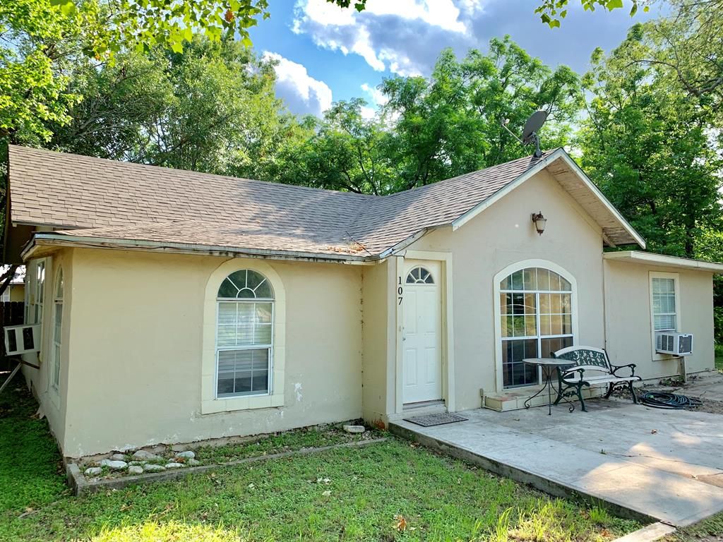 107 W Thomas St, Brackettville, TX 78832 Trulia