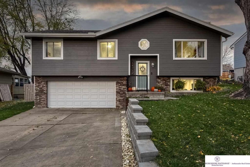 14912 Josephine St Omaha Ne 68138 Trulia 14912 Josephine St Omaha Ne 68138, Garage Door Services Omaha Ne 68138