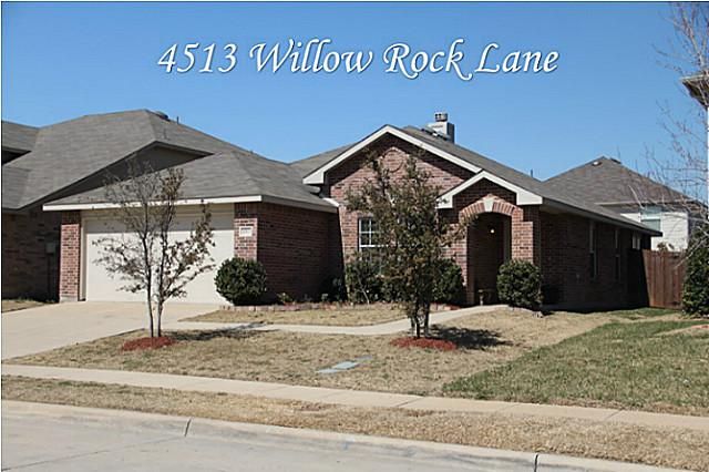 4513 Willow Rock Ln, Fort Worth, TX 76244