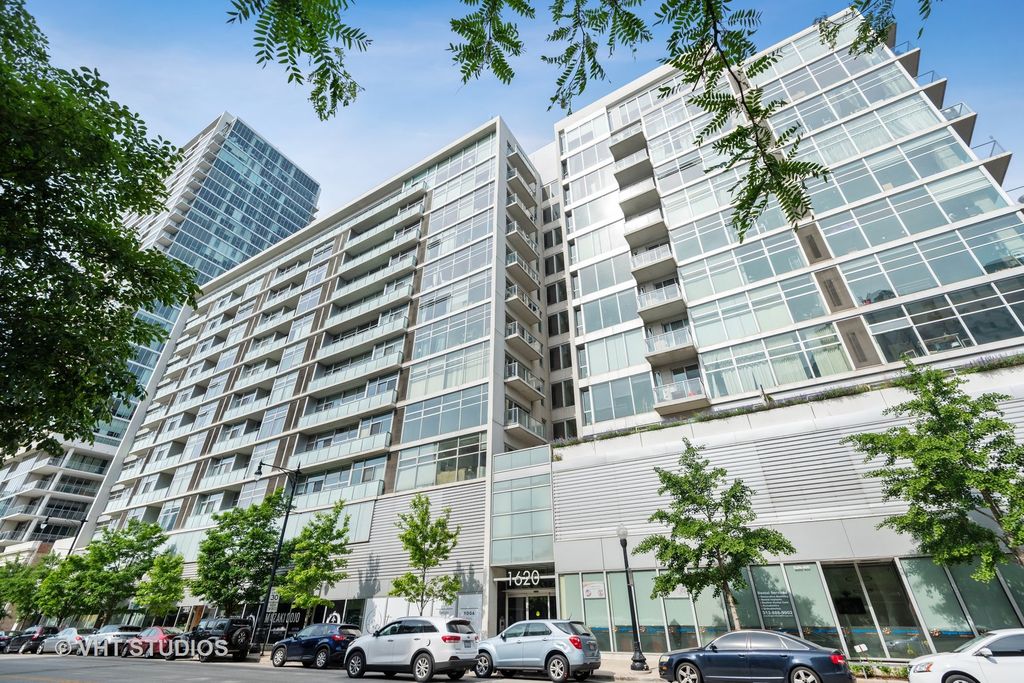 1620 S Michigan Ave #603, Chicago, IL 60616