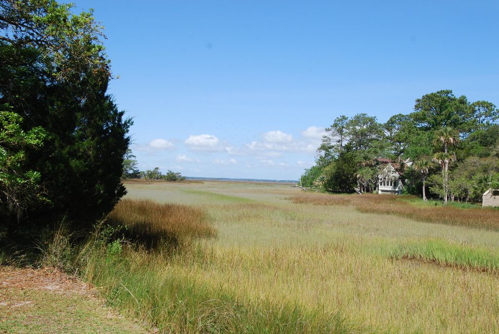 2483 Seabrook Island Rd, Johns Island, SC 29455