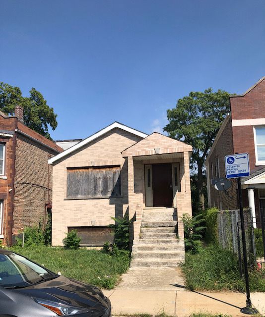 4210 W Cullerton St, Chicago, IL 60623